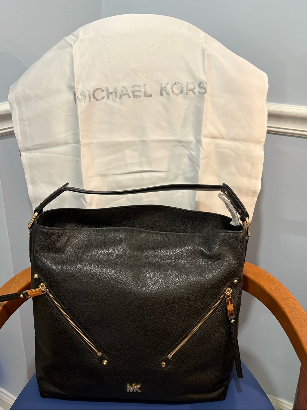 Michael Kors Black Pebbled Leather Evie large hobo bag with Gold Hardware